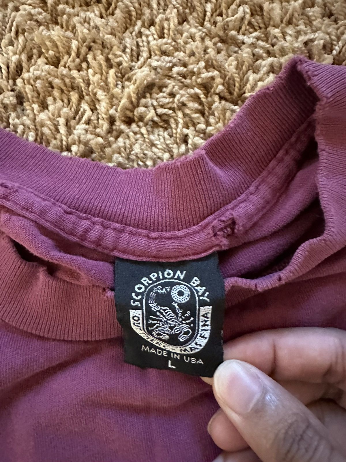 Vintage Vintage 90s Surf Scorpion Bay maroon tshirt distressed L y2k Size US L / EU 52-54 / 3 - 7 Thumbnail