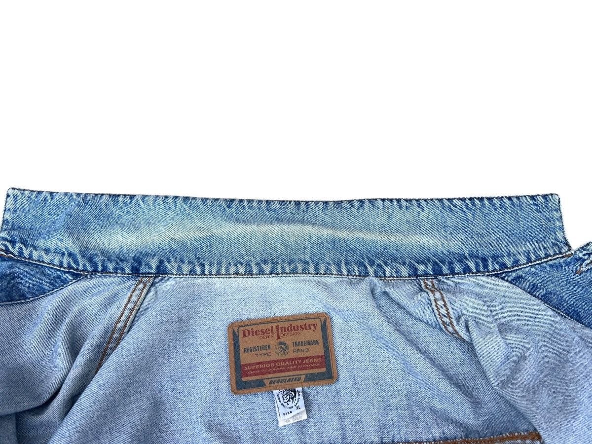 Diesel 90s Diesel Stars Series Distress Mud Denim Trucker Jacket Size US XL / EU 56 / 4 - 15 Thumbnail