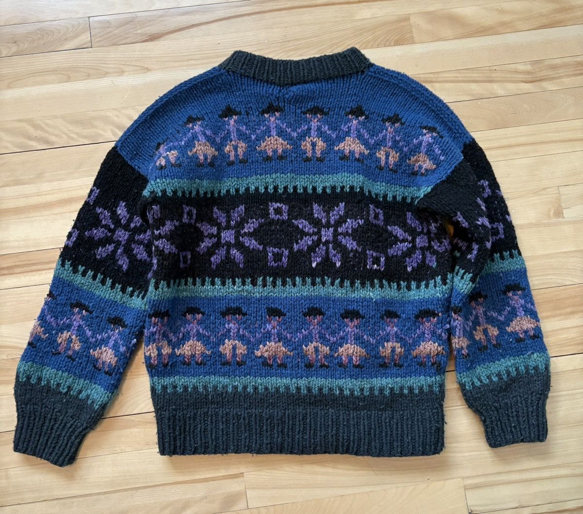 Vintage Vintage Fair Isle Hand-Knit Sweater Size US M / EU 48-50 / 2 - 3 Thumbnail