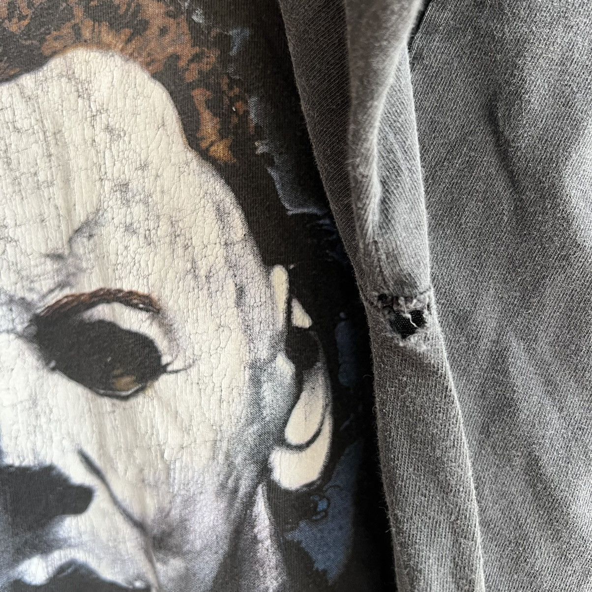 Vintage VTG 1998 Halloween Michael Myers Horror Movie Tee Shirt Size US L / EU 52-54 / 3 - 4 Thumbnail