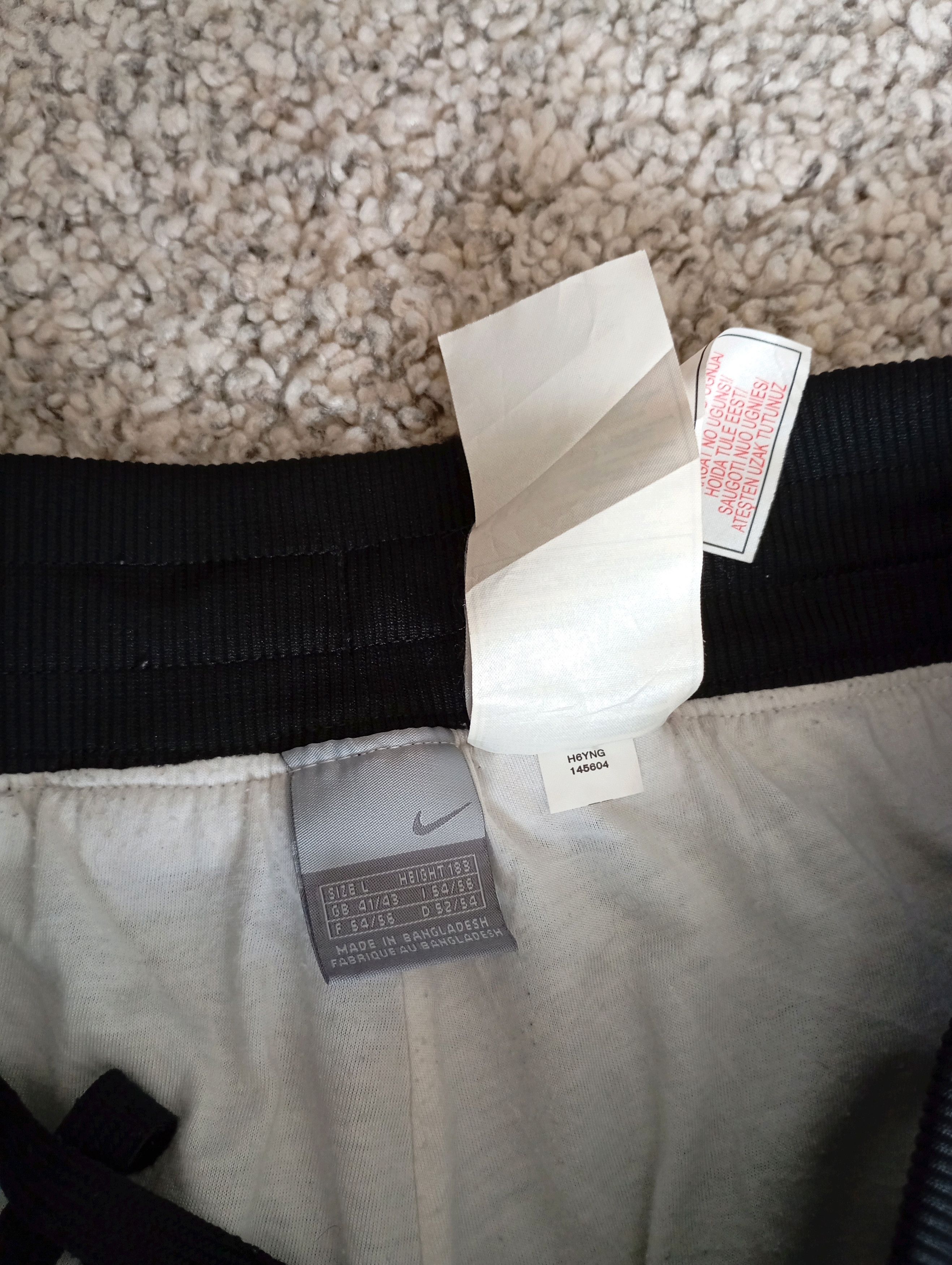 Nike Vintage Nike Track Pants Y2K Size US 34 / EU 50 - 4 Thumbnail