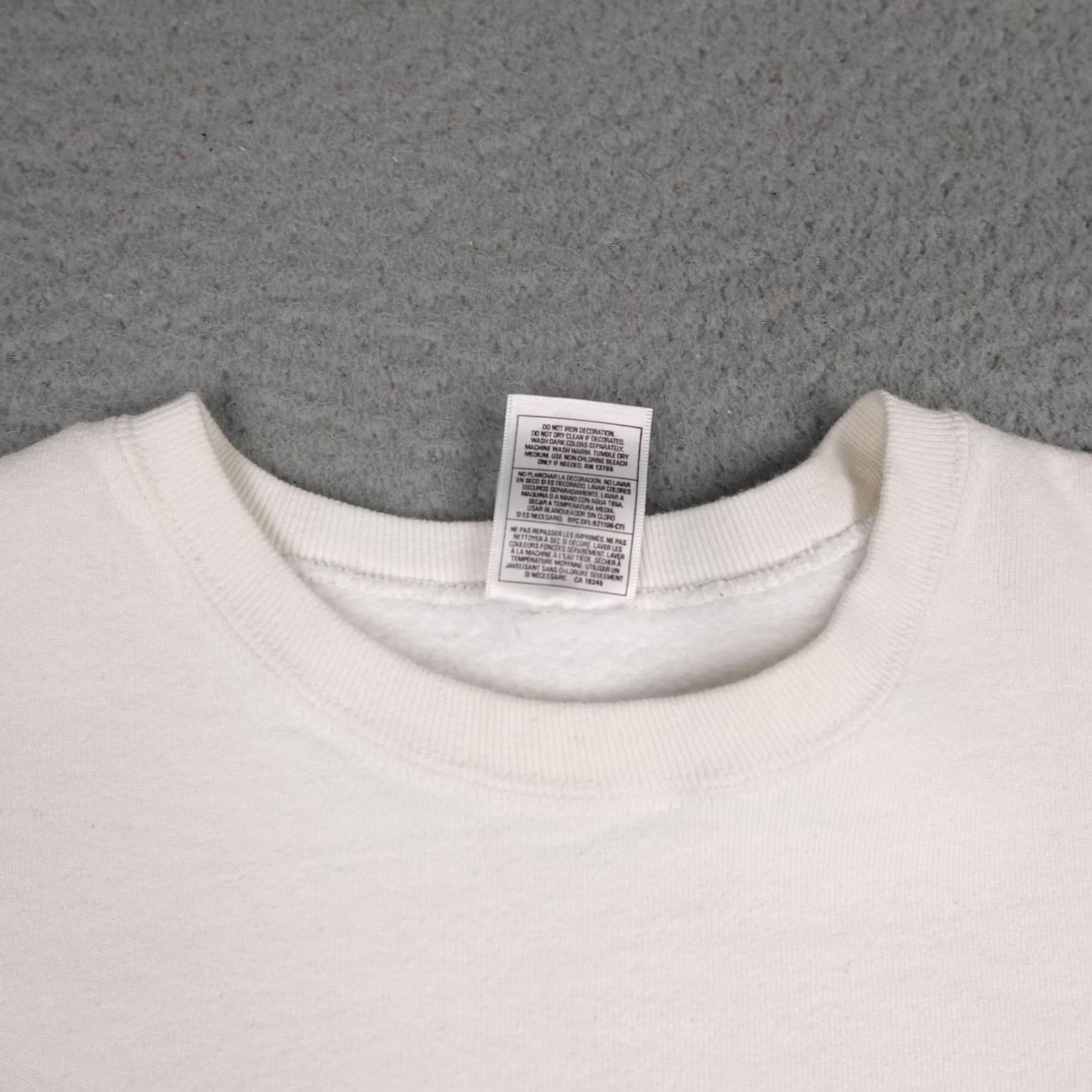 Fruit Of The Loom VINTAGE Chicago Sweatshirt Mens L White Graphic Pullover Crewneck 90s Fruit of the Loom Shirt Mens Size US L / EU 52-54 / 3 - 4 Thumbnail