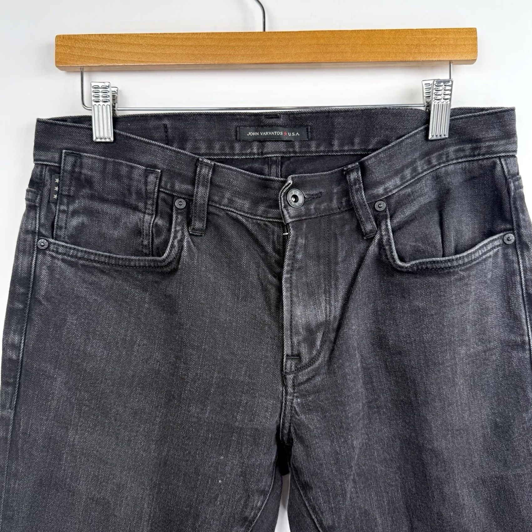 John Varvatos John Varvatos Bowery Jeans Men Slim Straight 32 Black Denim Cotton Blend Zip Pockets 5-Pocket Brand: John Varvatos Bowery Size US 30 / EU 46 - 2 Thumbnail