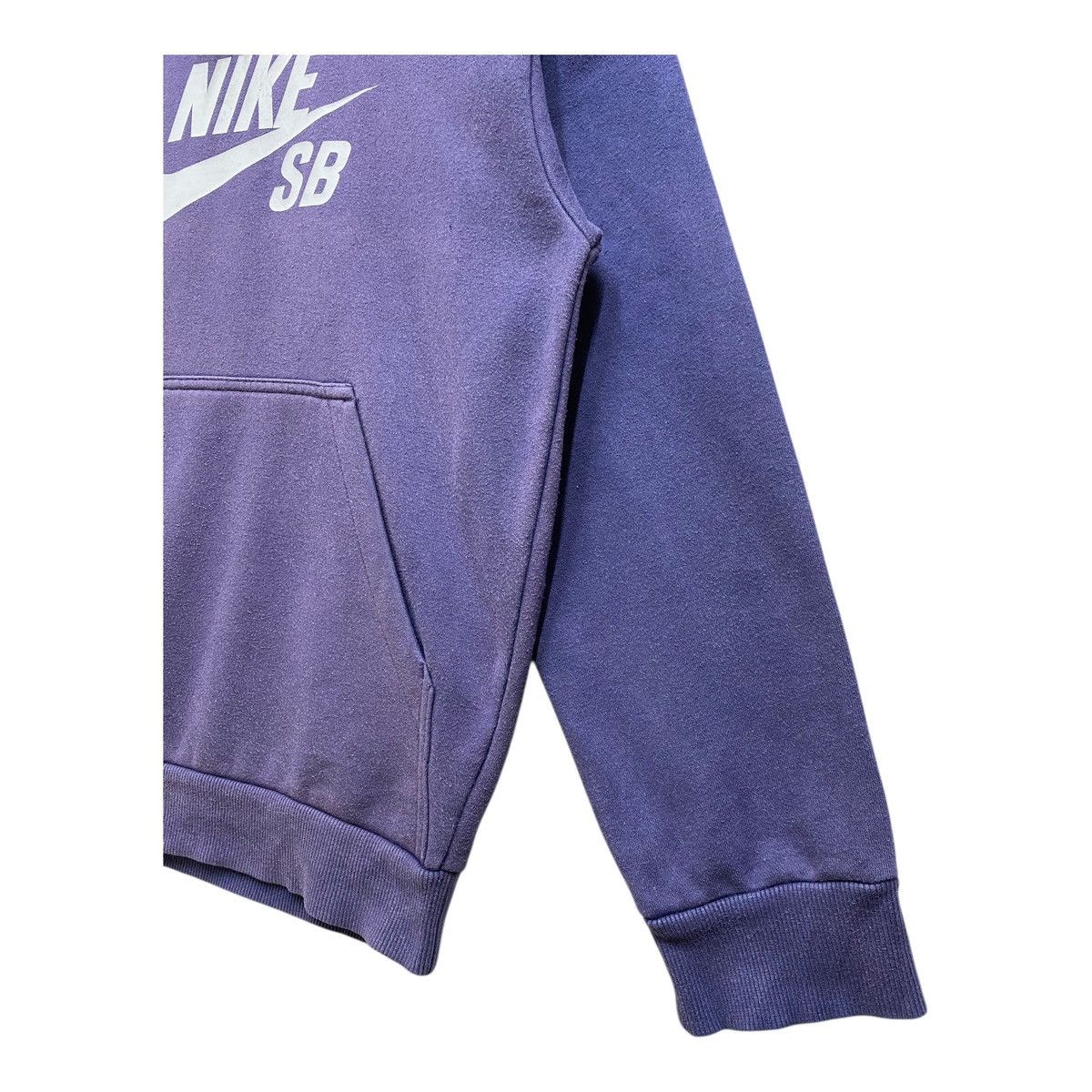 Nike SB Vintage Nike SB Hoodie Faded Purple Center Logo Size S Size US S / EU 44-46 / 1 - 4 Thumbnail