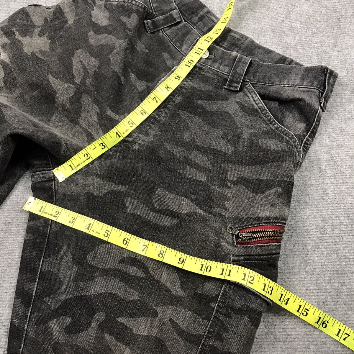 Japanese Brand JAPANESE CARGO POCKET BLACK CAMO FADED PANTS Size US 30 / EU 46 - 15 Thumbnail
