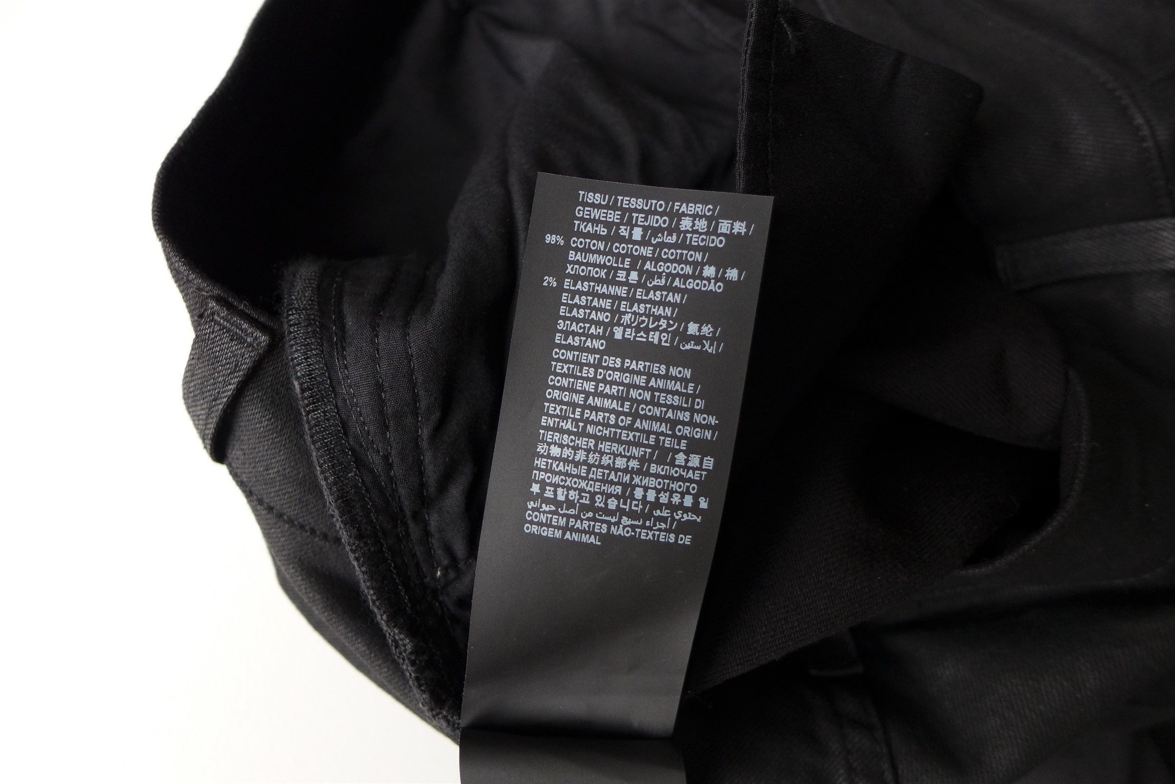 Saint Laurent Paris Saint Laurent D02 Jeans --- Coated Black Denim Size US 30 / EU 46 - 18 Thumbnail