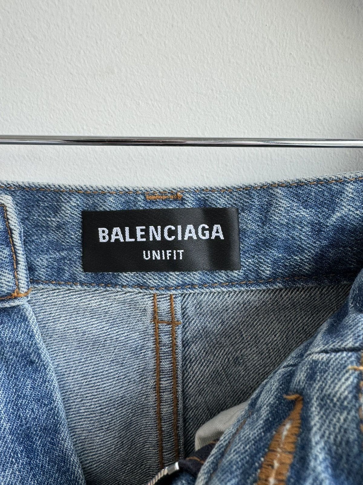 Balenciaga BALENCIAGA FALL22 RUNWAY DESTROYED SKATER DENIM JEANS RARE Size US 30 / EU 46 - 7 Thumbnail