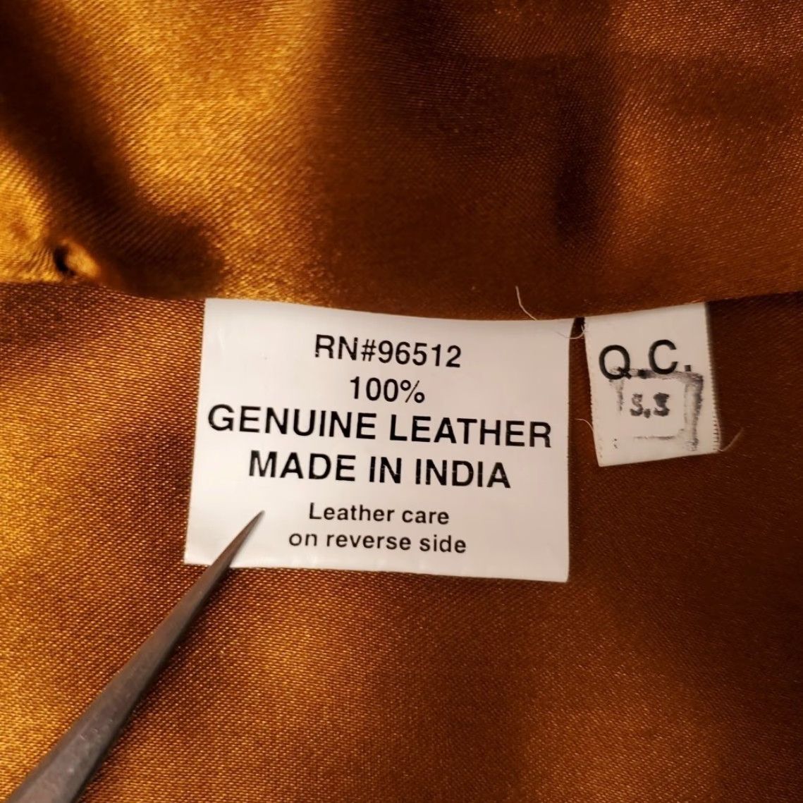 Vintage VINTAGE Saguaro Leather Vest Womens Small Embroidered Floral Button Up Western Brown Leather Vest Mid-Length Lined Satin Lining Casual Womens Size S / US 4 / IT 40 - 7 Thumbnail