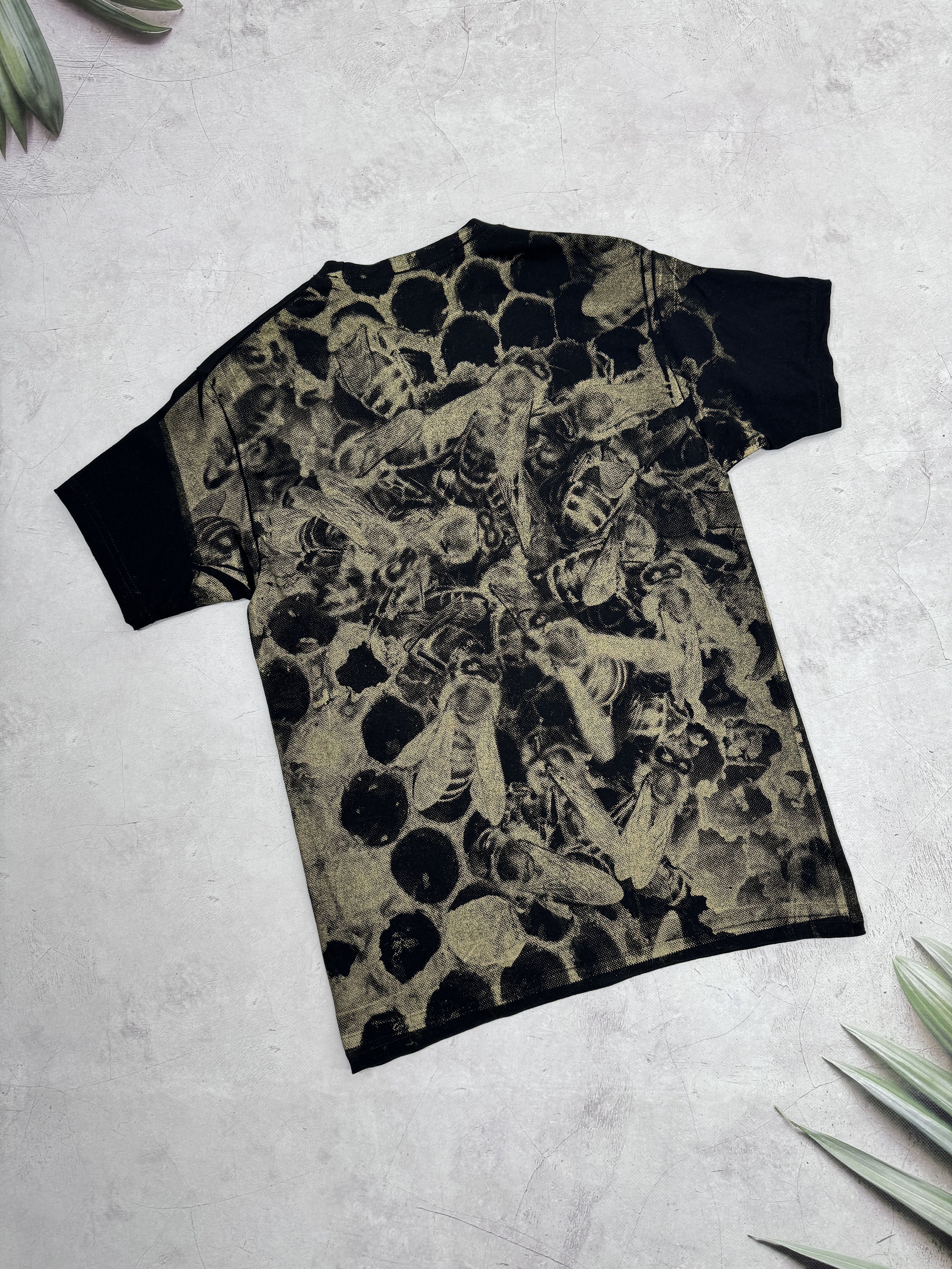 Designer Bee & Flowers T-Shirt Overprint Logo Size US S / EU 44-46 / 1 - 1 Thumbnail