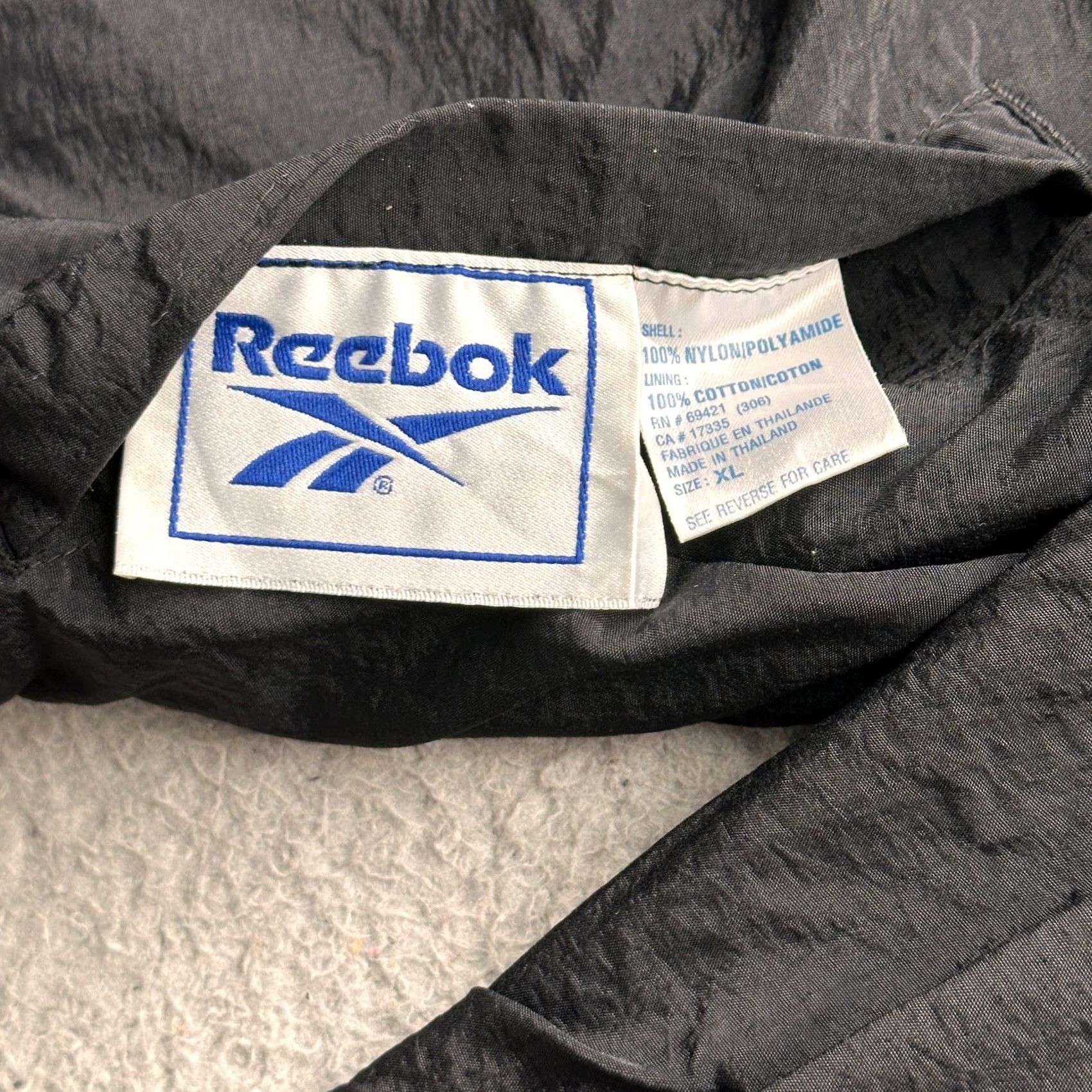 Reebok VINTAGE Reebok Army Reversible Windbreaker Pullover Mens XL Black Gray Logo Windbreaker Pullover Mens XL Black Gray Logo Size US XL / EU 56 / 4 - 3 Thumbnail