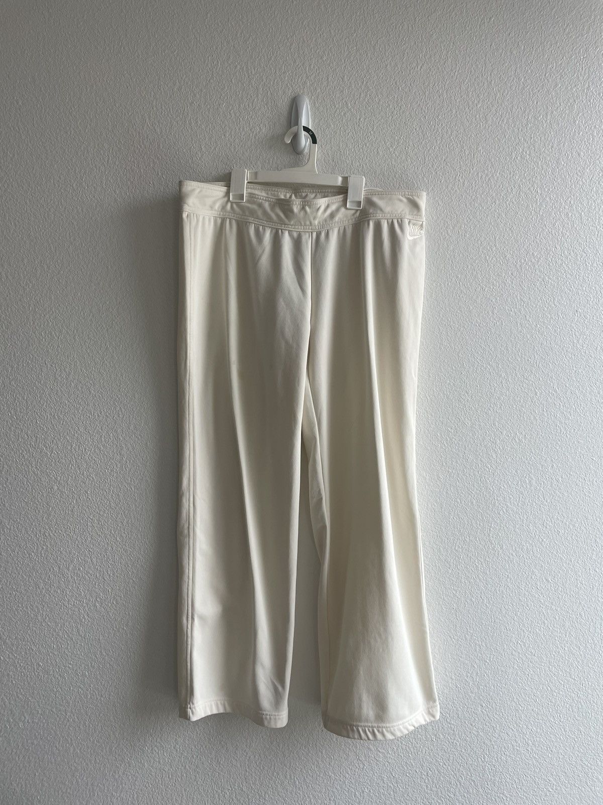 Nike × Vintage Vintage Cream White Nike Sweatpants Size US 36 / EU 52 - 1 Thumbnail