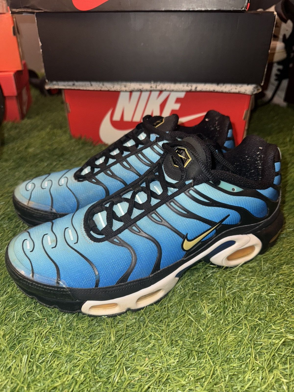 Nike Nike Plus TN Sneakers- Hyper Blue (BQ4629-003) Size US 9.5 / EU 42-43 - 7 Thumbnail