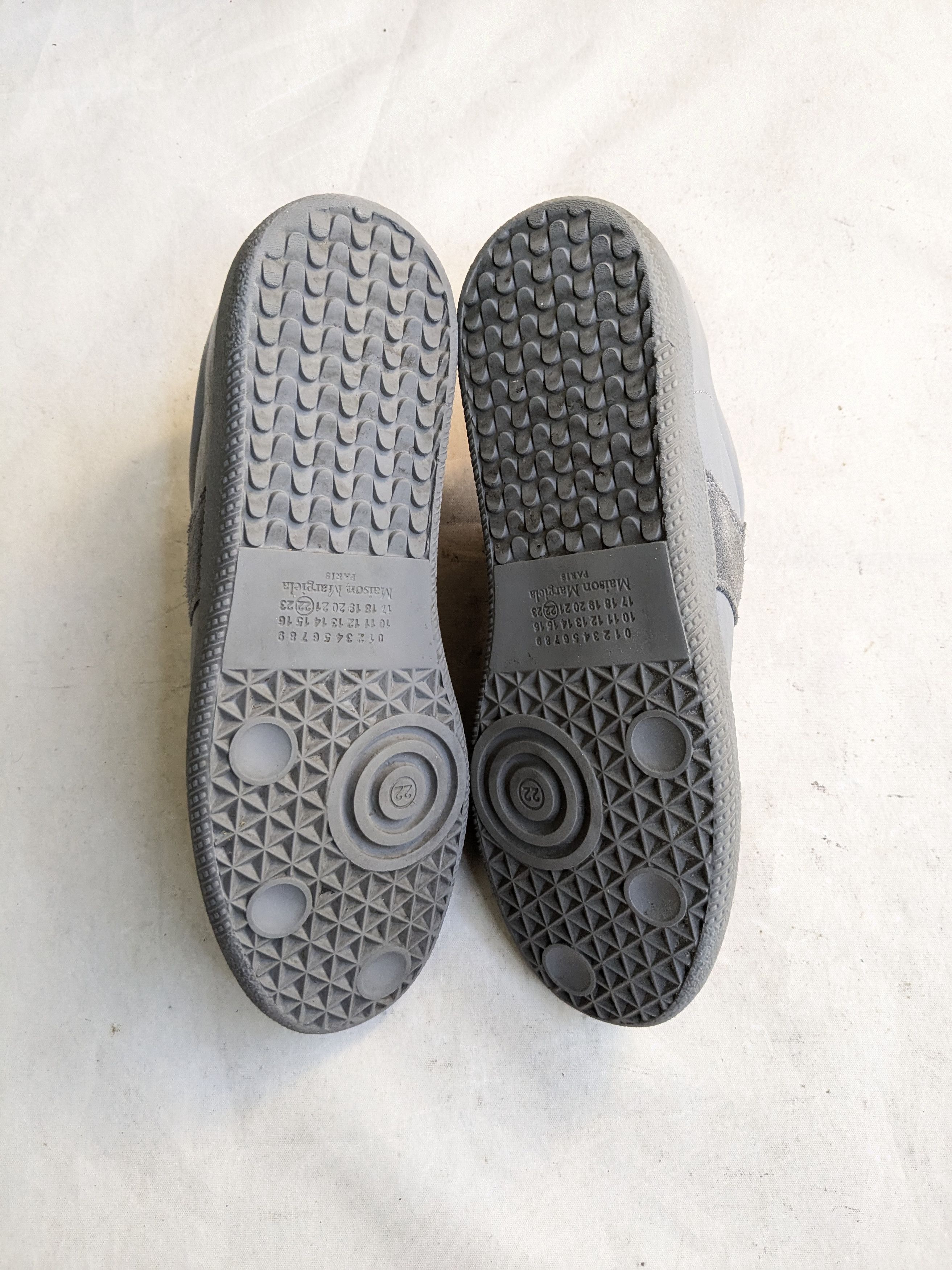 Maison Margiela Maison Margiela Gat Sneaker Low Gray 40 7 Suede Size US 7 / EU 40 - 15 Thumbnail