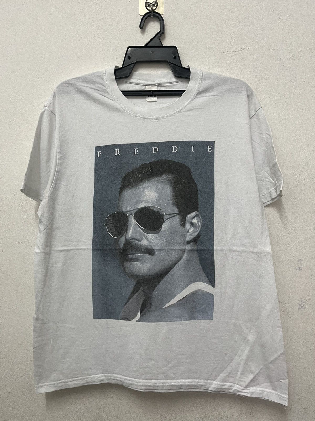 Band Tees × Vintage Vintage 00’s Freddie Mercury Queen Band Tee Size US L / EU 52-54 / 3 - 1 Thumbnail