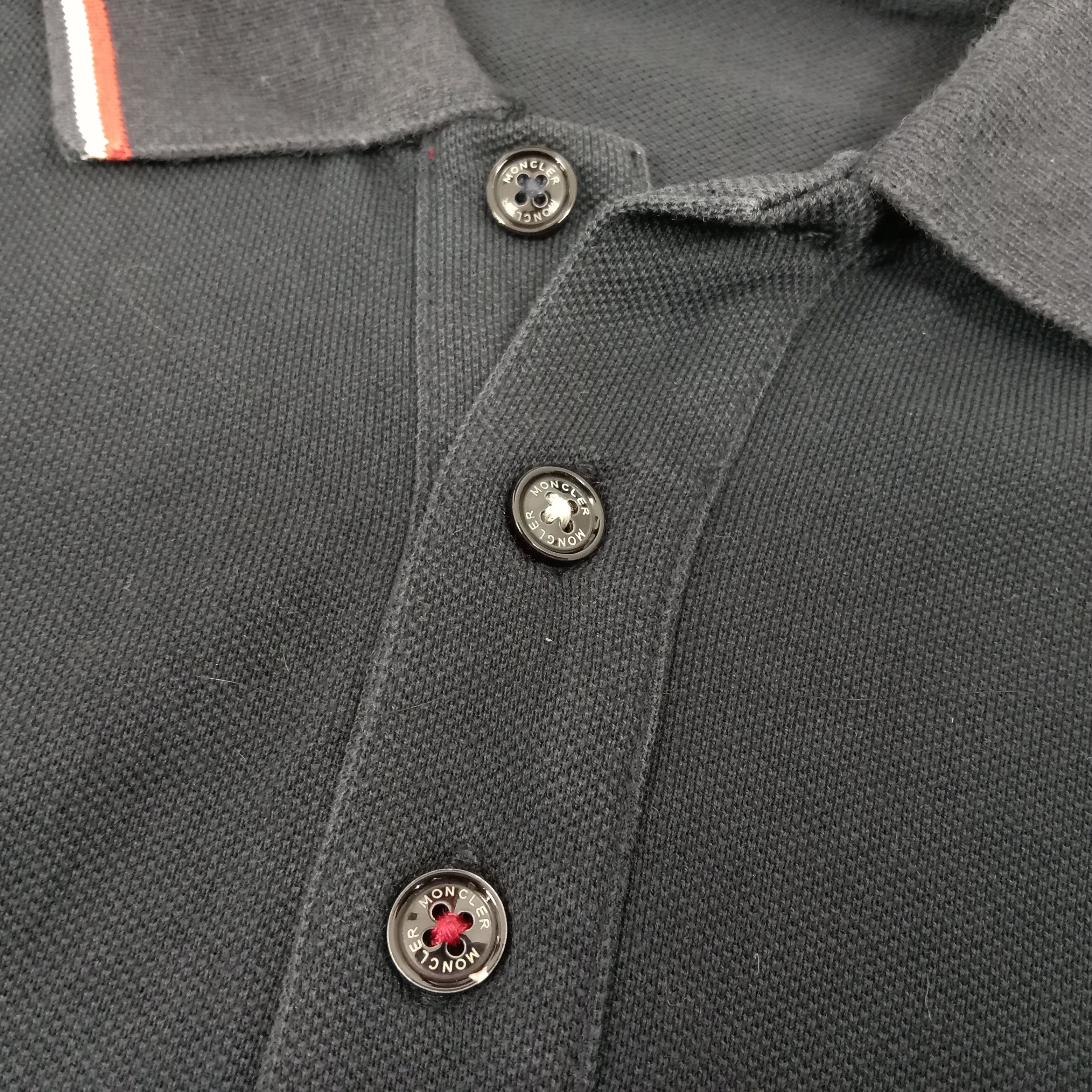 Vintage Italian Brand Moncler Streetwear Small Logo Ringer Polos Size US L / EU 52-54 / 3 - 5 Thumbnail