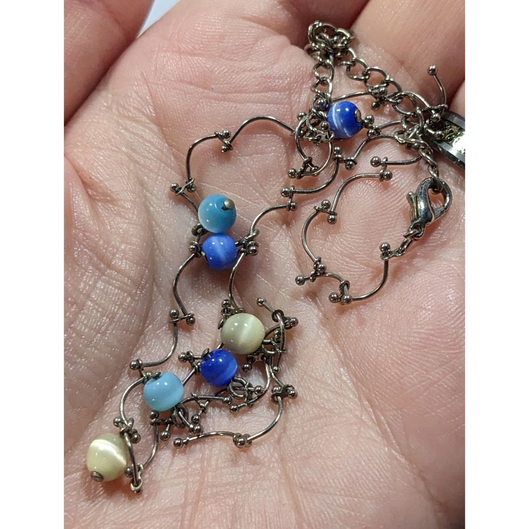 Other Retro Blue And Yellow Cateye Beaded Silver Tone Wiggly Chain Size ONE SIZE - 3 Thumbnail