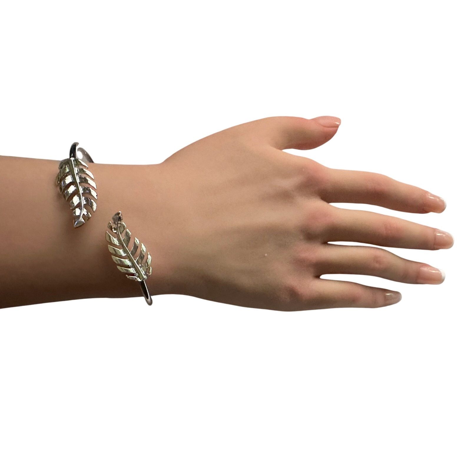 Other Kinsley Armelle Laurel Leaf Bracelet - Silver Ion Plated Size ONE SIZE - 11 Thumbnail