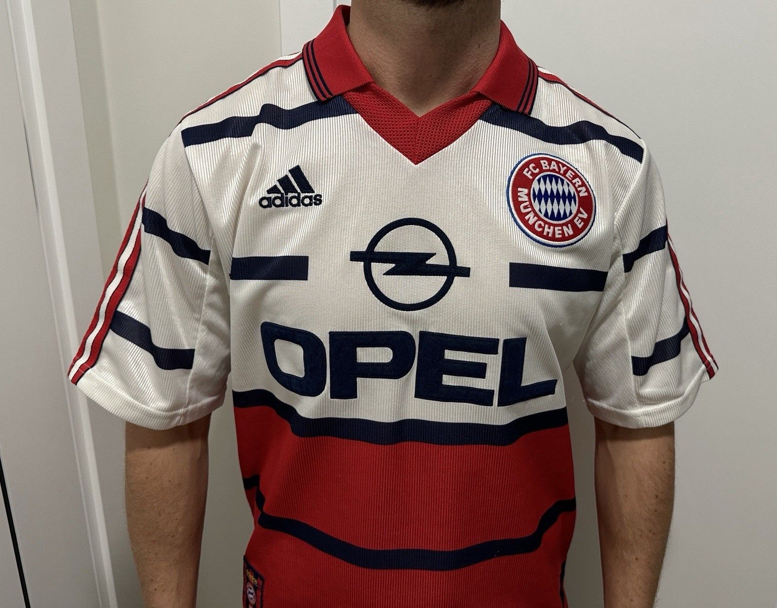 Adidas Vintage Fc Bayern Munich 1998 1999 Away Jersey Mens Soccer Size US S / EU 44-46 / 1 - 3 Thumbnail