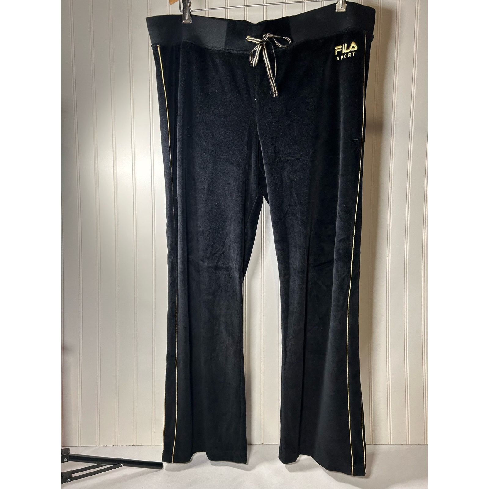 Fila Fila Sport Track Pants Black Velour XL 90’s Vintage Size 36" / US 14 / IT 50 - 1 Thumbnail