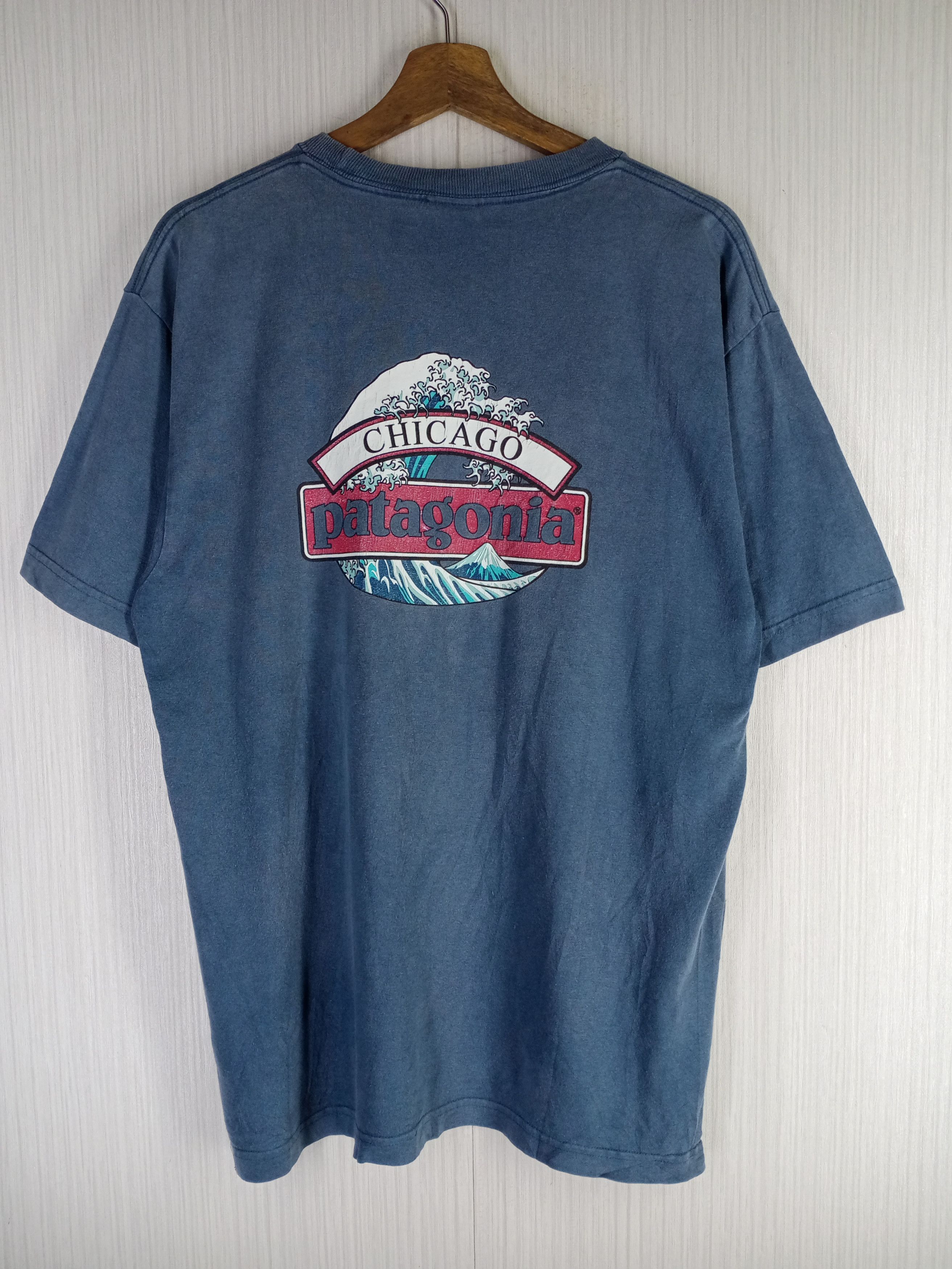 Patagonia Rare Vintage 90s Patagonia Chicago Tshirt Size US L / EU 52-54 / 3 - 2 Thumbnail