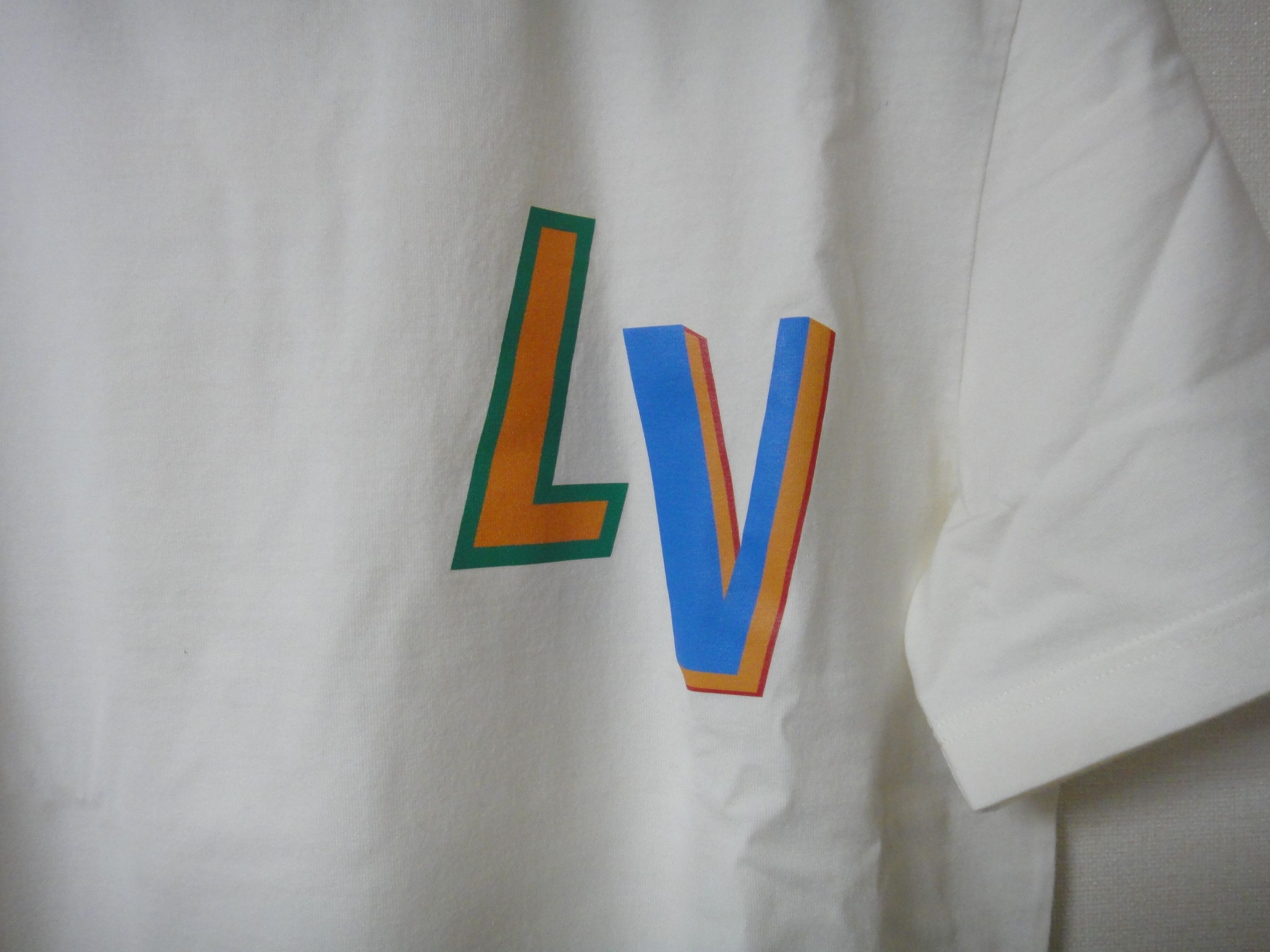 Louis Vuitton Louis Vuitton short sleeve shirt Virgil Abloh NBA T-shirt Size US L / EU 52-54 / 3 - 2 Thumbnail