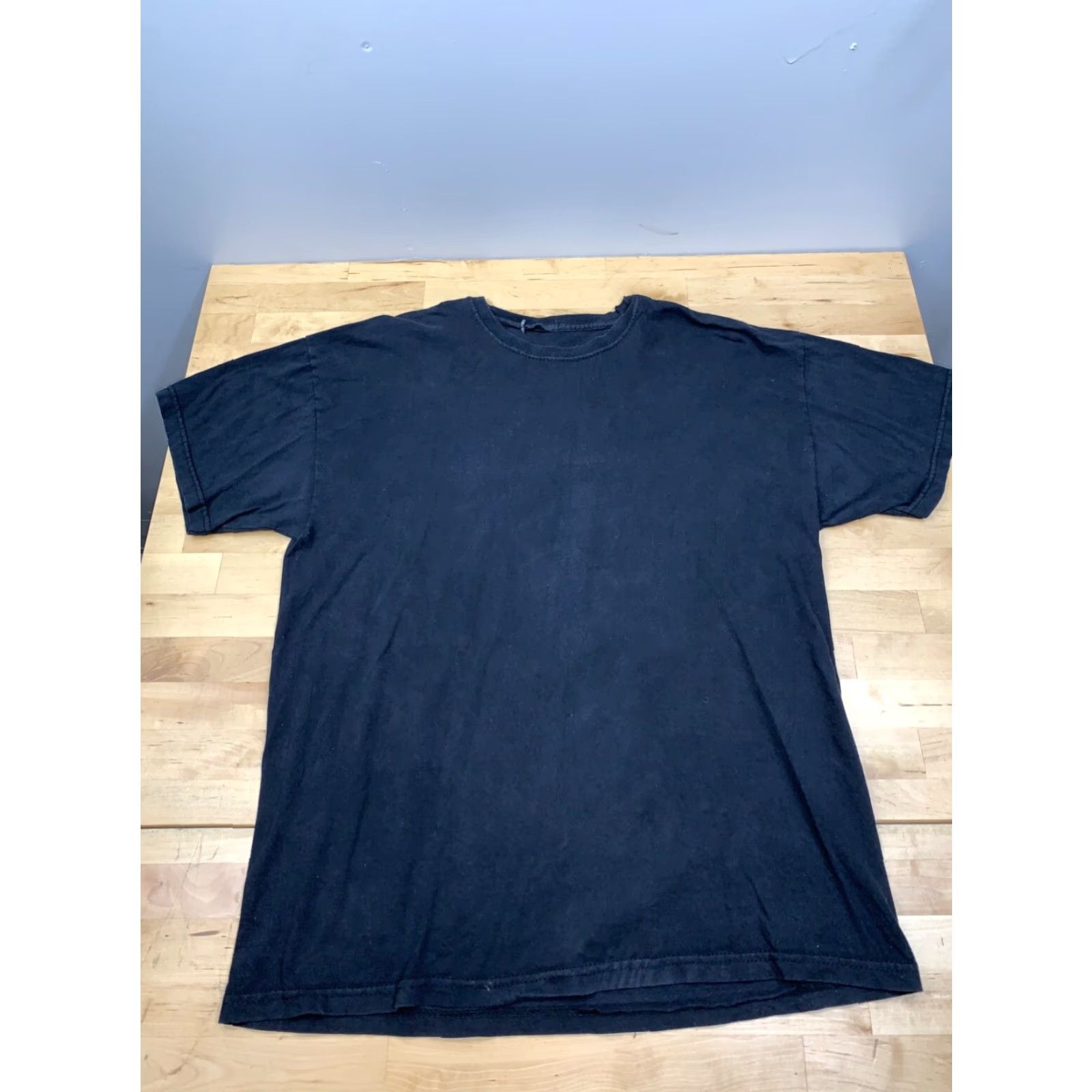 Vintage 1989 Global World Tour T Shirt Black Short Sleeve Men L Band Unbranded Casual Music 5711 Size US L / EU 52-54 / 3 - 2 Thumbnail