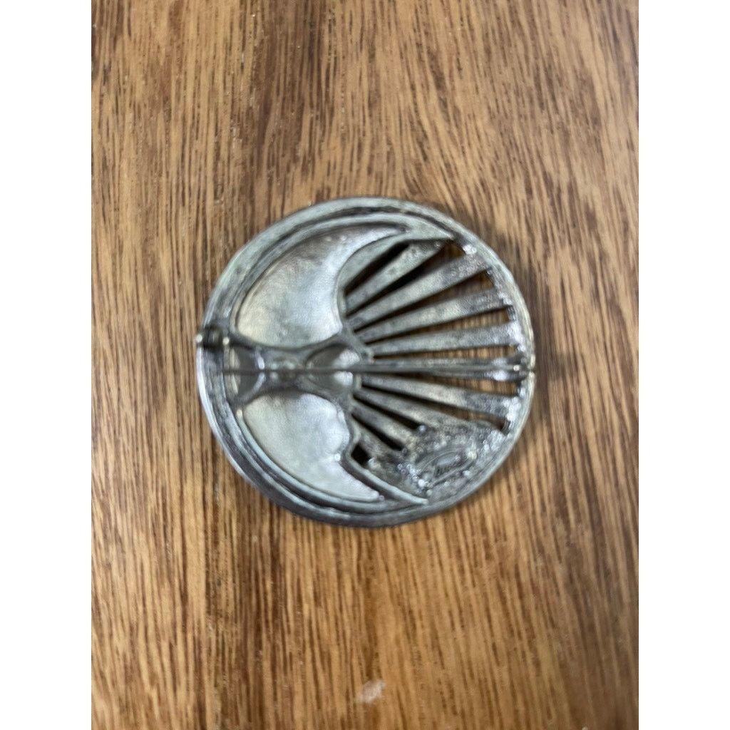 Unknown London Vintage Pin Crescent Moon Silver Tone Smiling Brooch Tara Size ONE SIZE - 3 Thumbnail