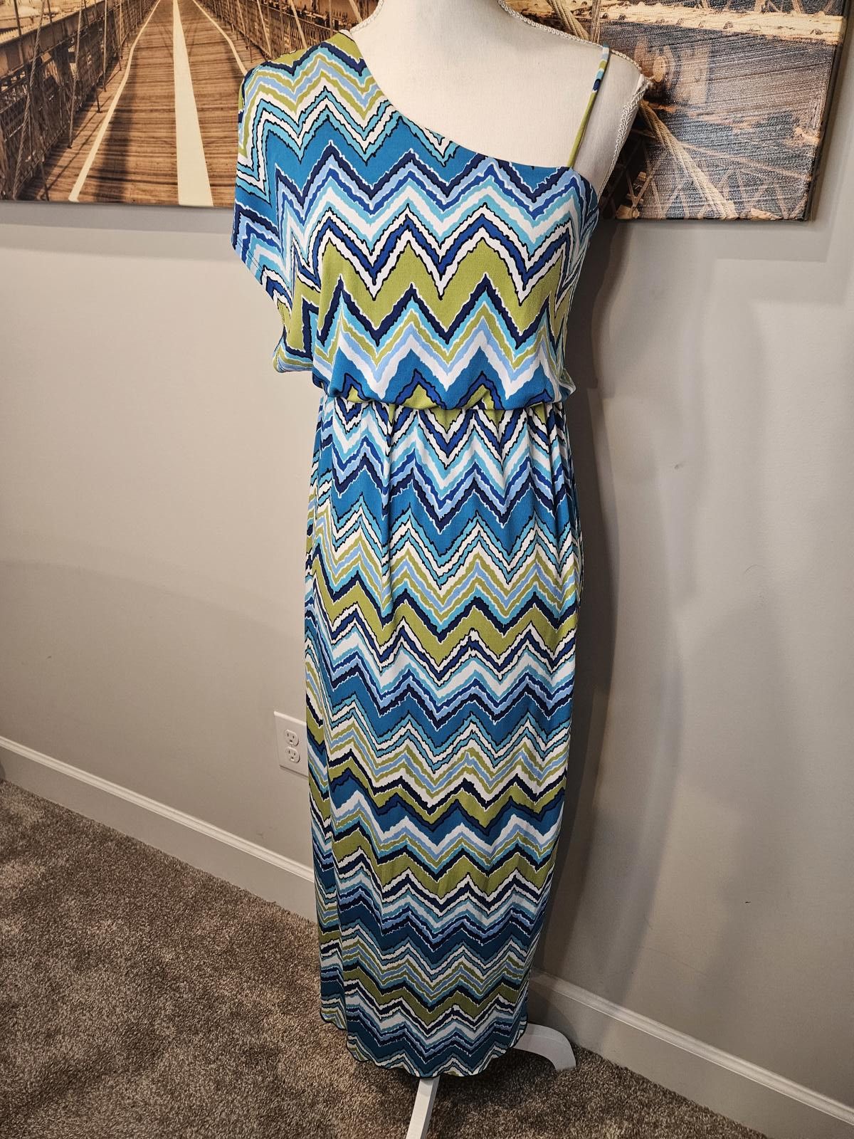 Designer Sweet Storm One-Shoulder Chevron Maxi Dress Size S / US 4 / IT 40 - 1 Thumbnail