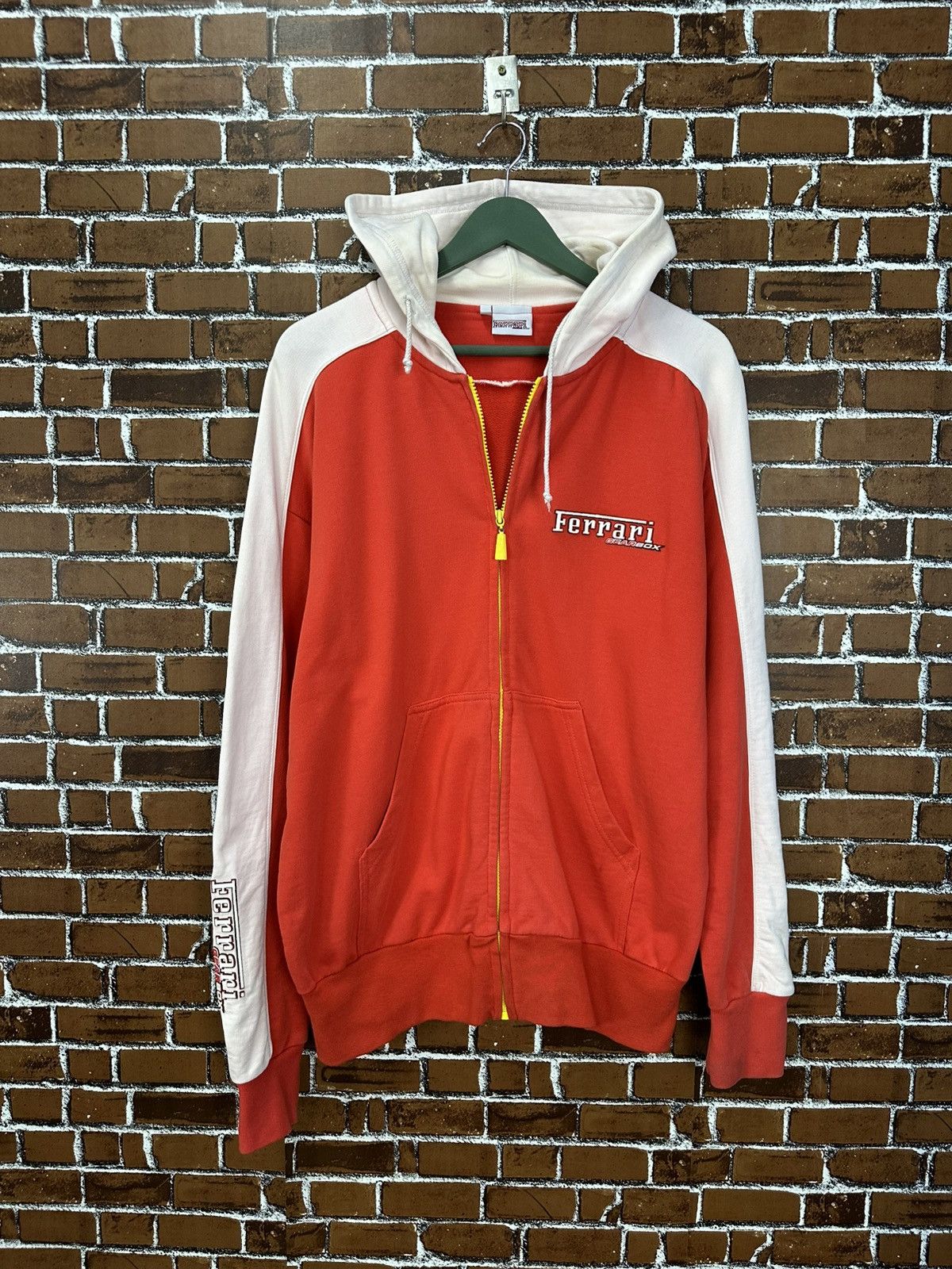 Ferrari Vintage Ferrari Gearbox Hoodie Jacket Z378 Size US L / EU 52-54 / 3 - 1 Thumbnail