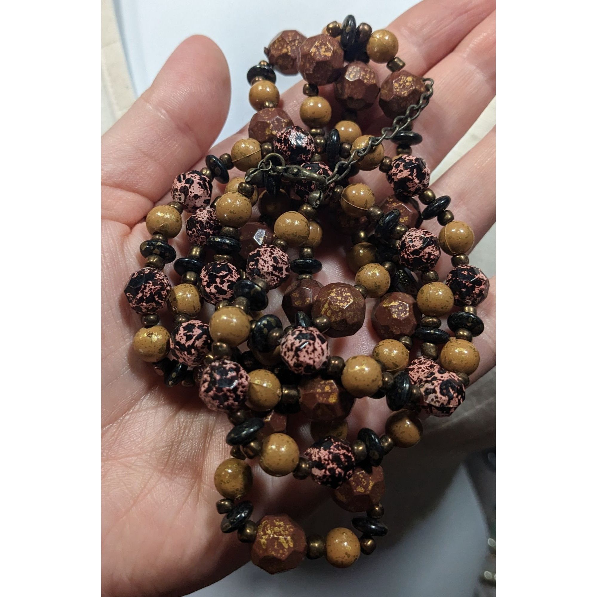 Other Earthy Black Pink Brown And Gold Tone Speckled Beaded Neckla Size ONE SIZE - 3 Thumbnail