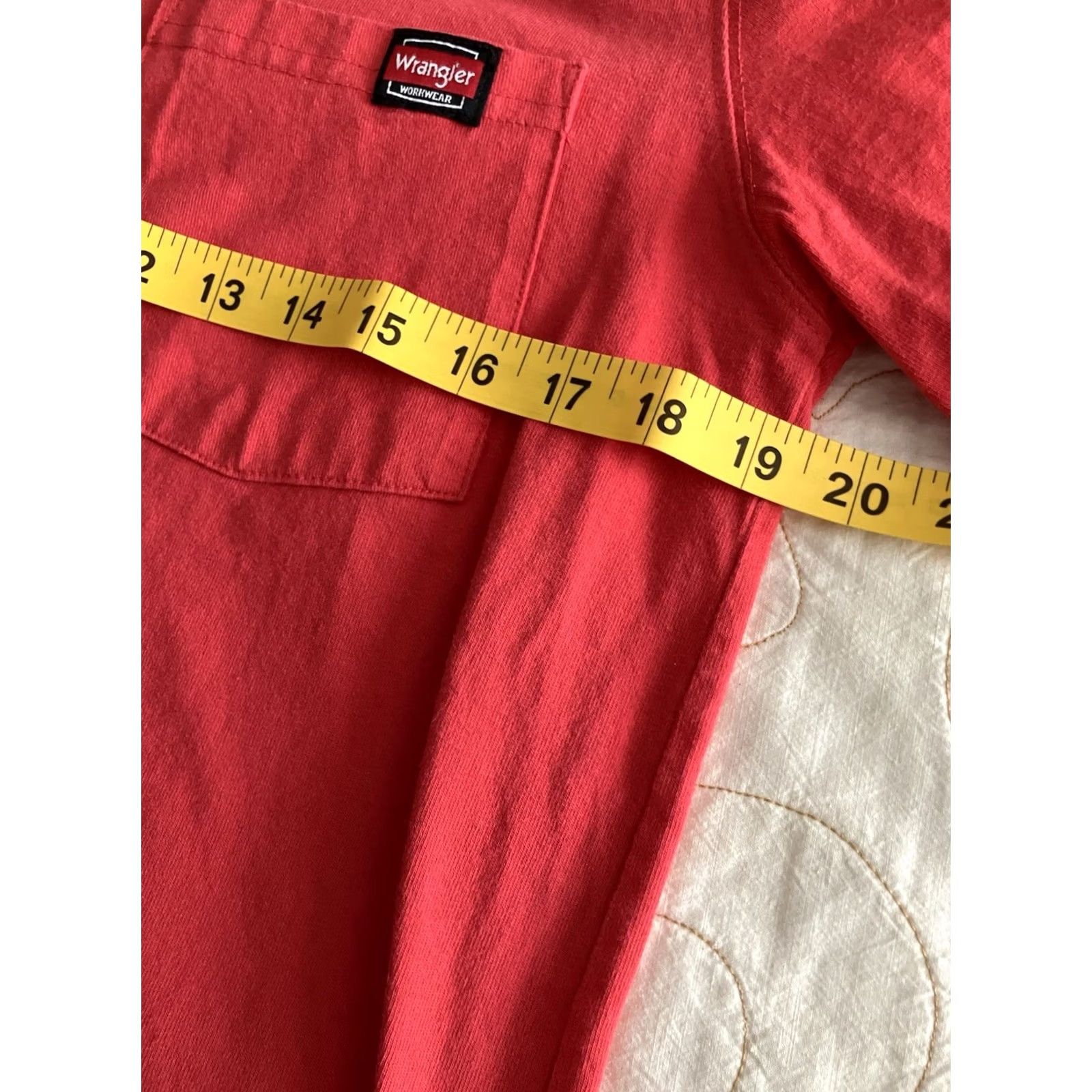 Wrangler VINTAGE? No. Wrangler Workwear Men's Pocket T-Shirt Red Small 34-36 Crew Short Sleeve Cotton Blend Pocket Button Comfortable Classic Outdoor Size US M / EU 48-50 / 2 - 5 Thumbnail