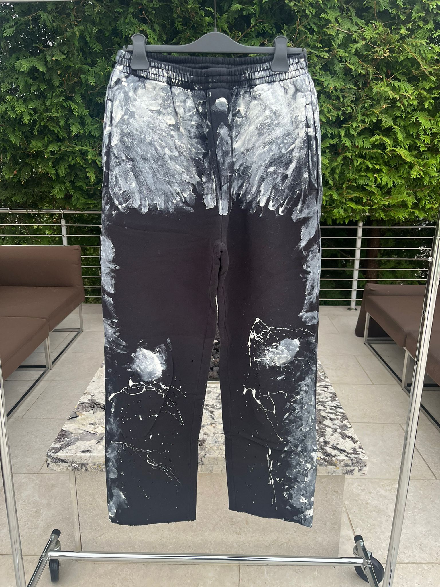 Balenciaga Paint Splatter Sweatpants in Black & White Size US 34 / EU 50 - 2 Thumbnail