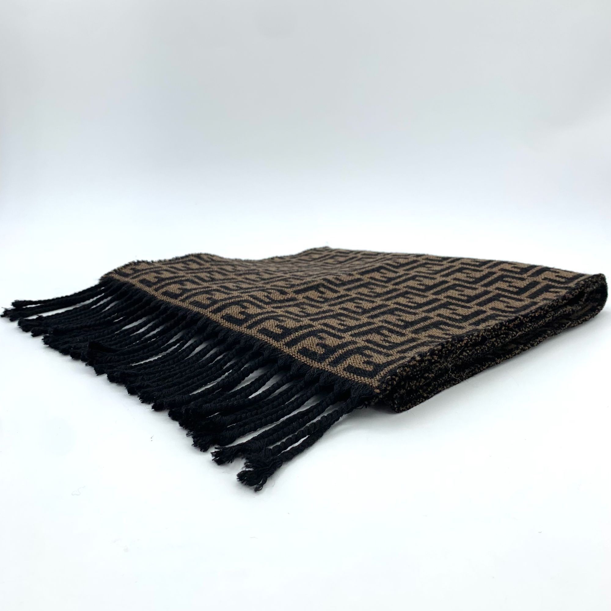 Fendi Fendi Womens Double-Sided Zucca Logo Wool & Cashmere Scarf W Size ONE SIZE - 5 Thumbnail