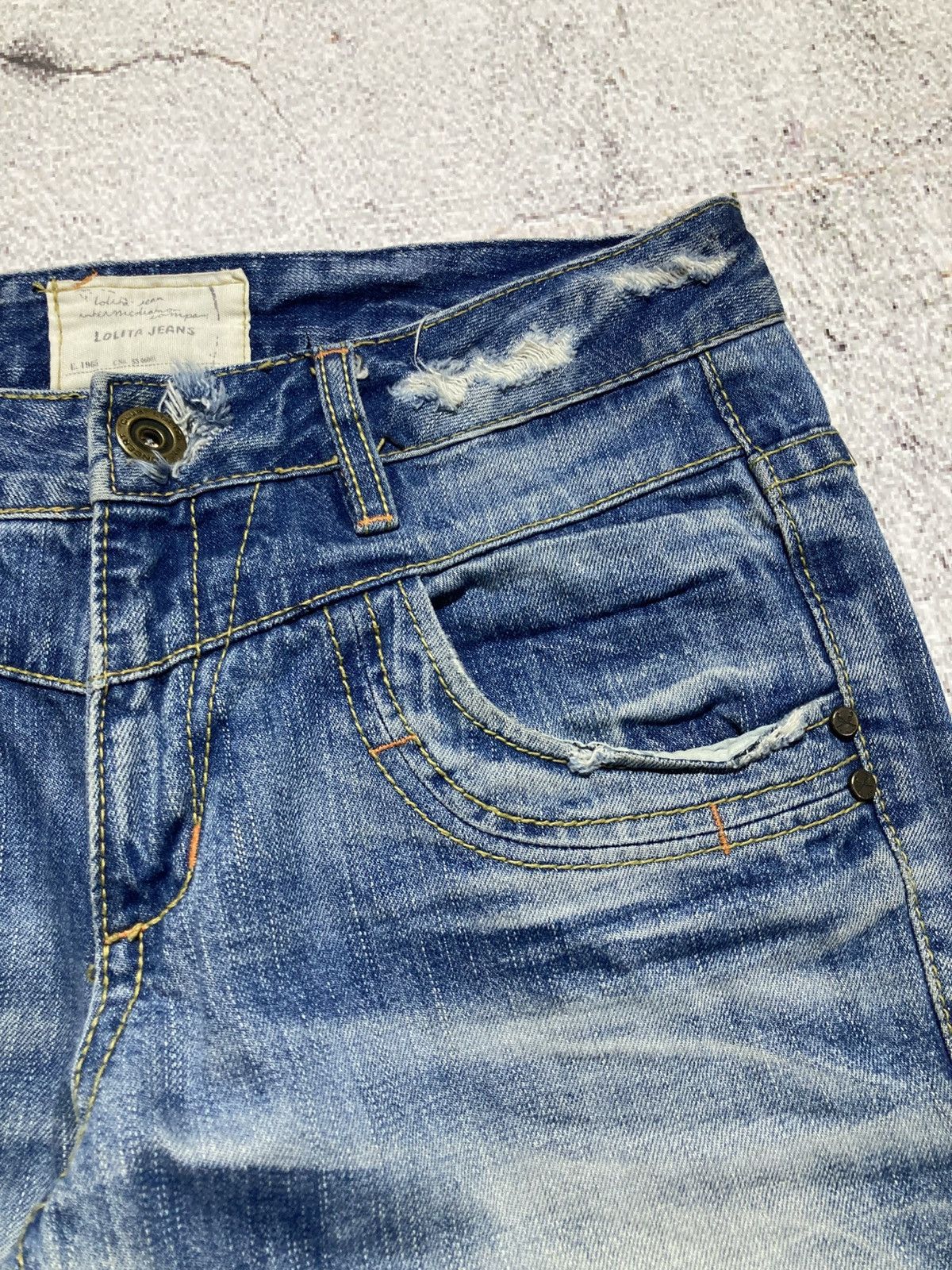 Japanese Brand 2000s Lolita Y2k Studded Faded 3/4 Jeans Pants Lgb Punk Size US 32 / EU 48 - 15 Thumbnail