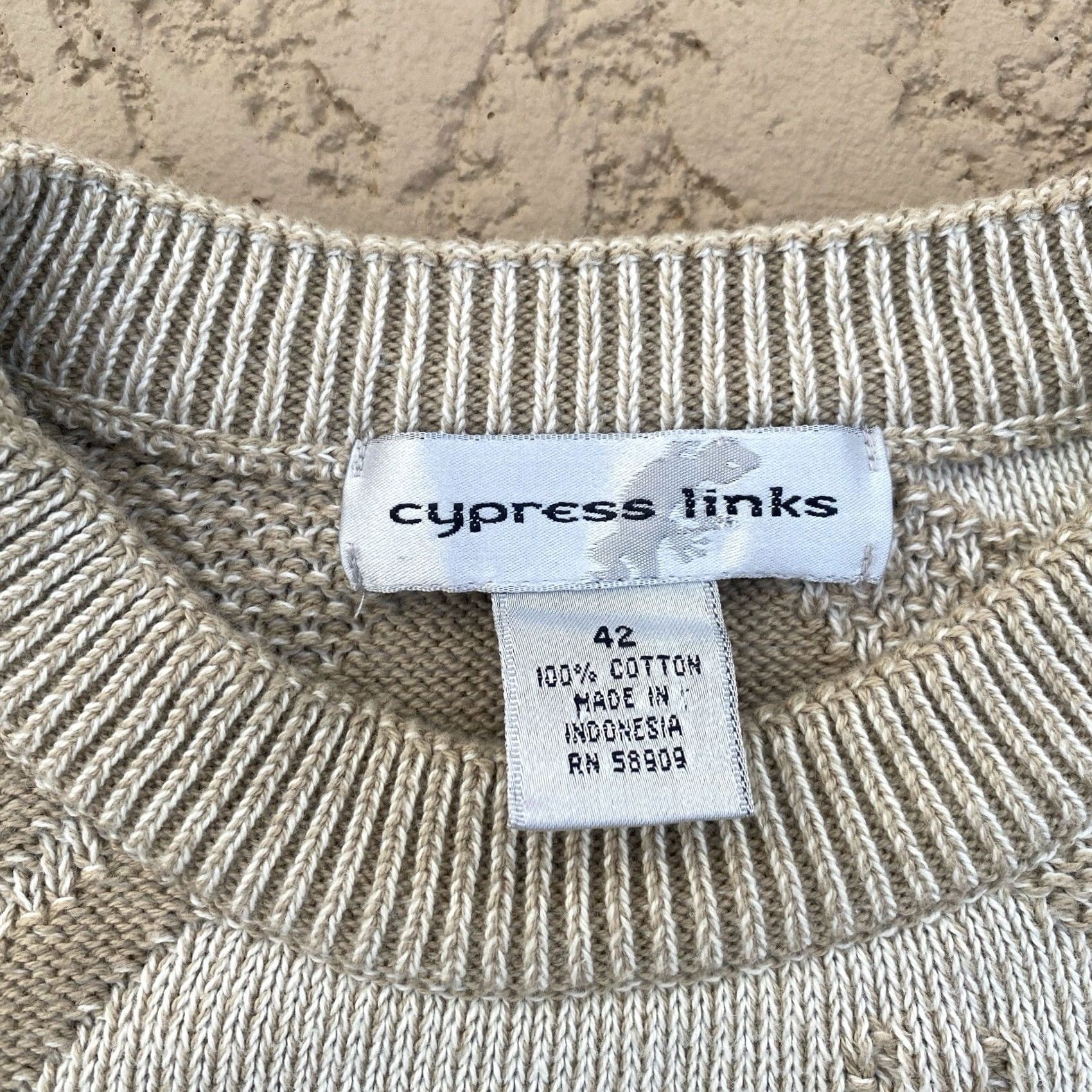 Gloverall VINTAGE Cypress Links All Over Golf Motif Sweater Adults Large Beige White Knit VTG Size US L / EU 52-54 / 3 - 3 Thumbnail