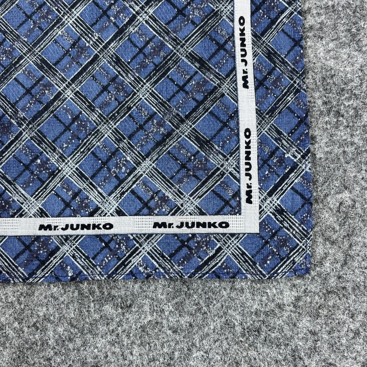 Mr. Junko Mr. Junko Handkerchief / Bandana / Neckerchief B1714 Size ONE SIZE - 2 Thumbnail