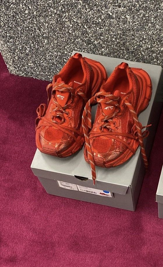 Balenciaga Balenciaga Red 3XL Sneaker 42 - US9.0 USED* Size US 9 / EU 42 - 18 Thumbnail