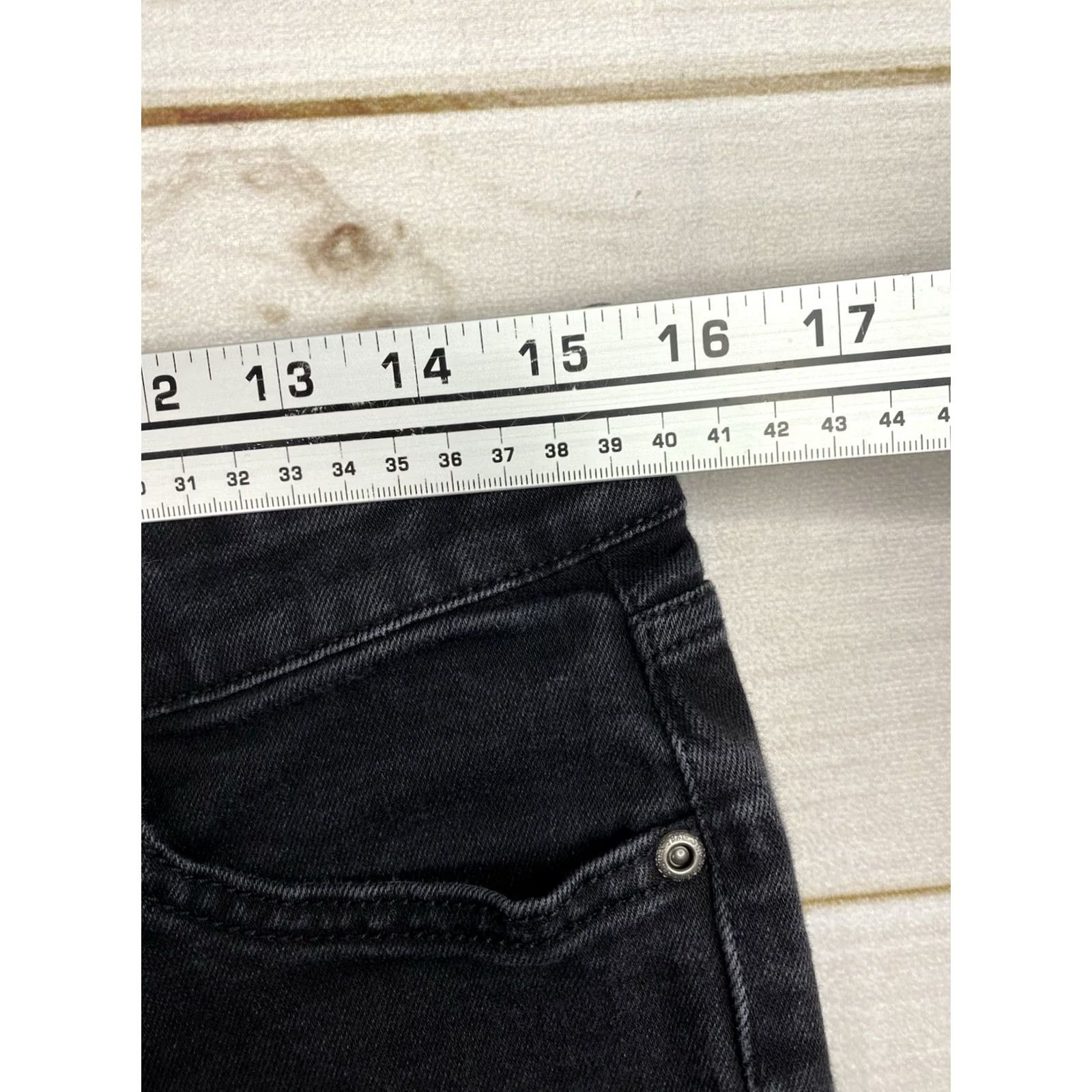 Vintage St. John's Bay Jeans Womens 10 Straight Black Mid Rise Stretch 5-Pocket Denim Cotton Blend 28.5 In Inseam Casual Everyday Womens Size 32" / US 10 / IT 46 - 4 Thumbnail