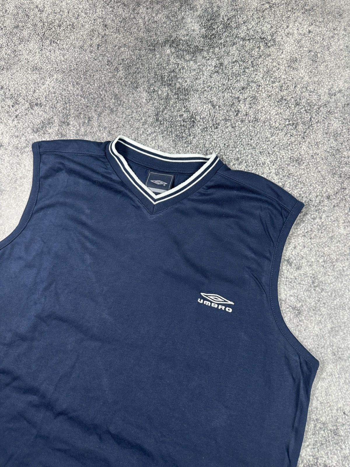 Umbro Vintage Umbro Logo Tank Top Streetwear Style Rare Casual M Size US M / EU 48-50 / 2 - 2 Thumbnail