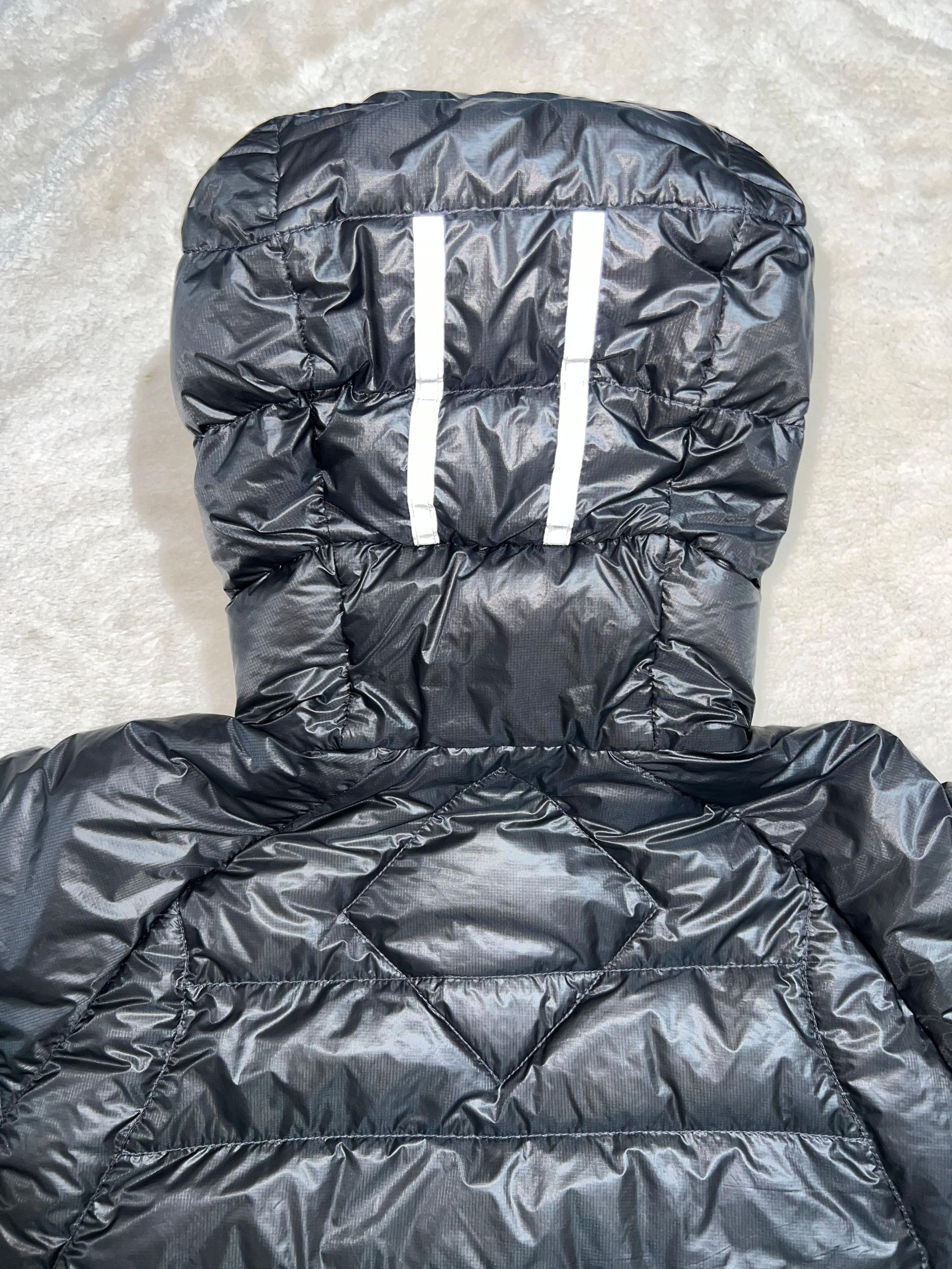 Canada Goose Canada Goose Hybridge Graphite/Red jacket Size US L / EU 52-54 / 3 - 7 Thumbnail