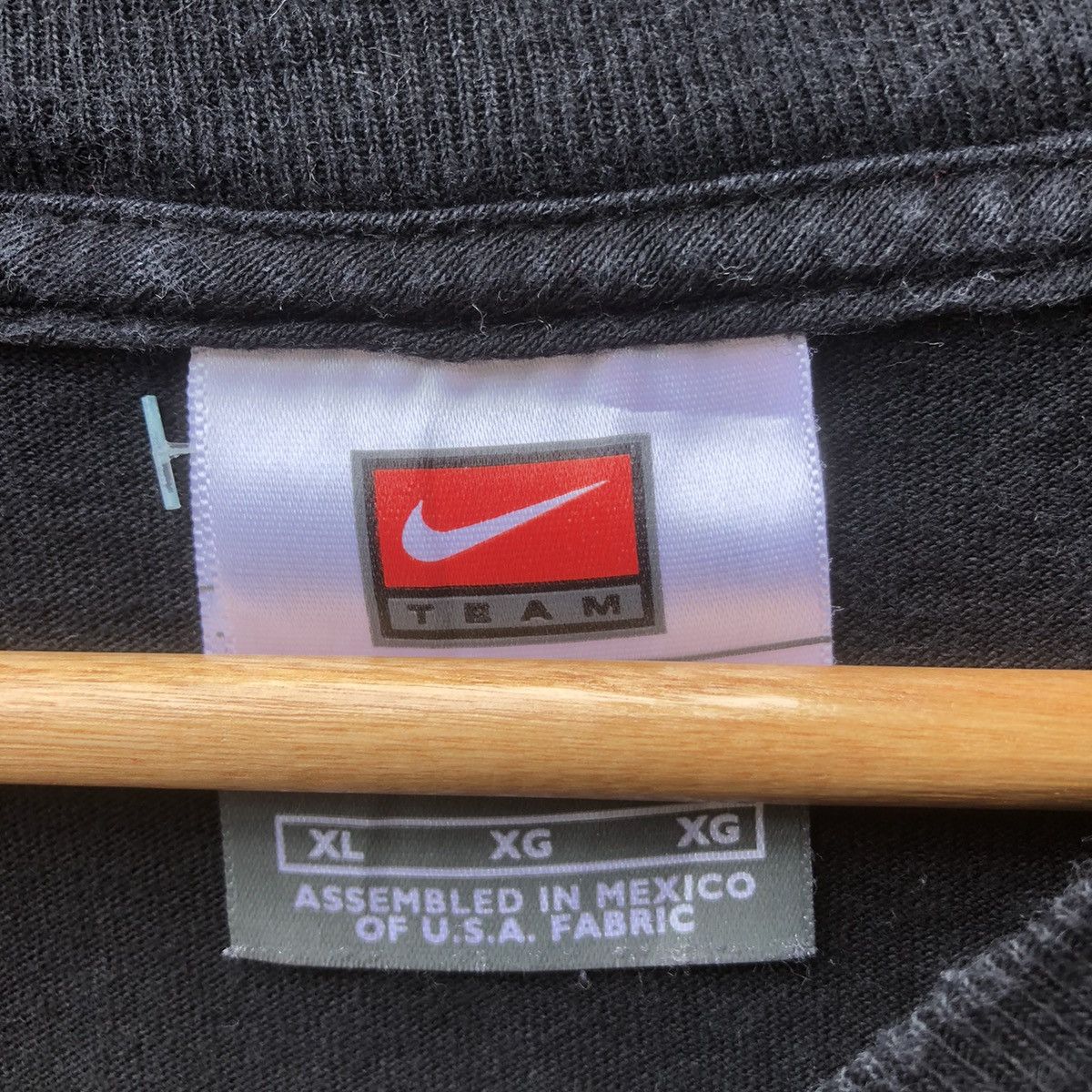 Nike Vintage 90s Nike The Lebrons Tee Size US XL / EU 56 / 4 - 5 Thumbnail