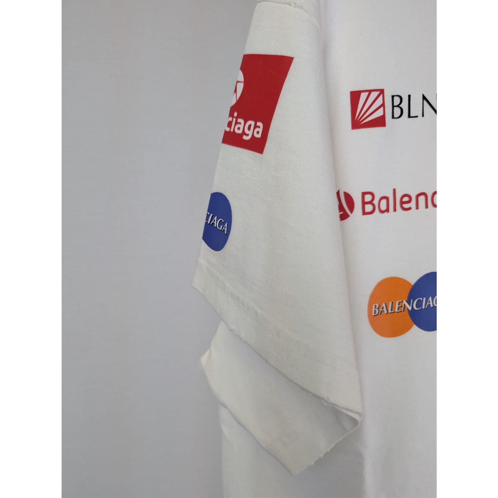 Balenciaga o1rshd1 Top League Vintage Jersey Short Sleeve T-Shirt White Size US M / EU 48-50 / 2 - 5 Thumbnail