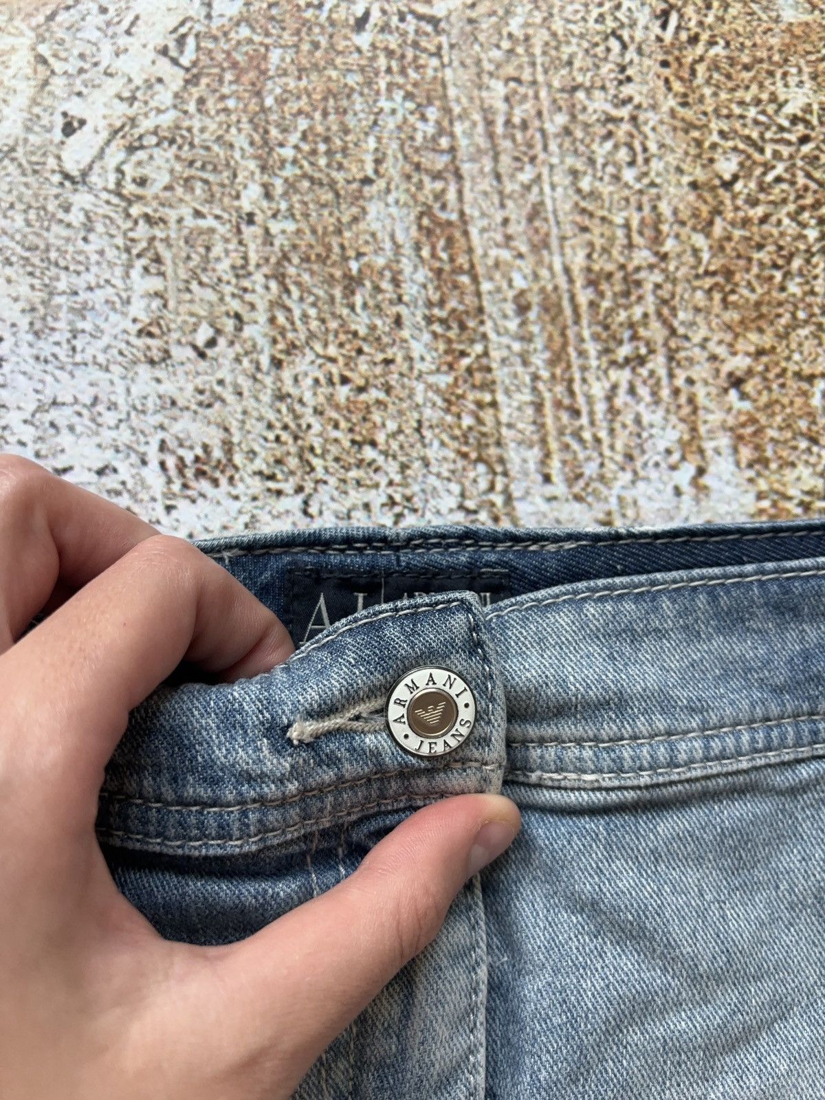Armani Armani Jeans vintage washed mini denim basic skirt Size 26" / US 2 / IT 38 - 10 Thumbnail