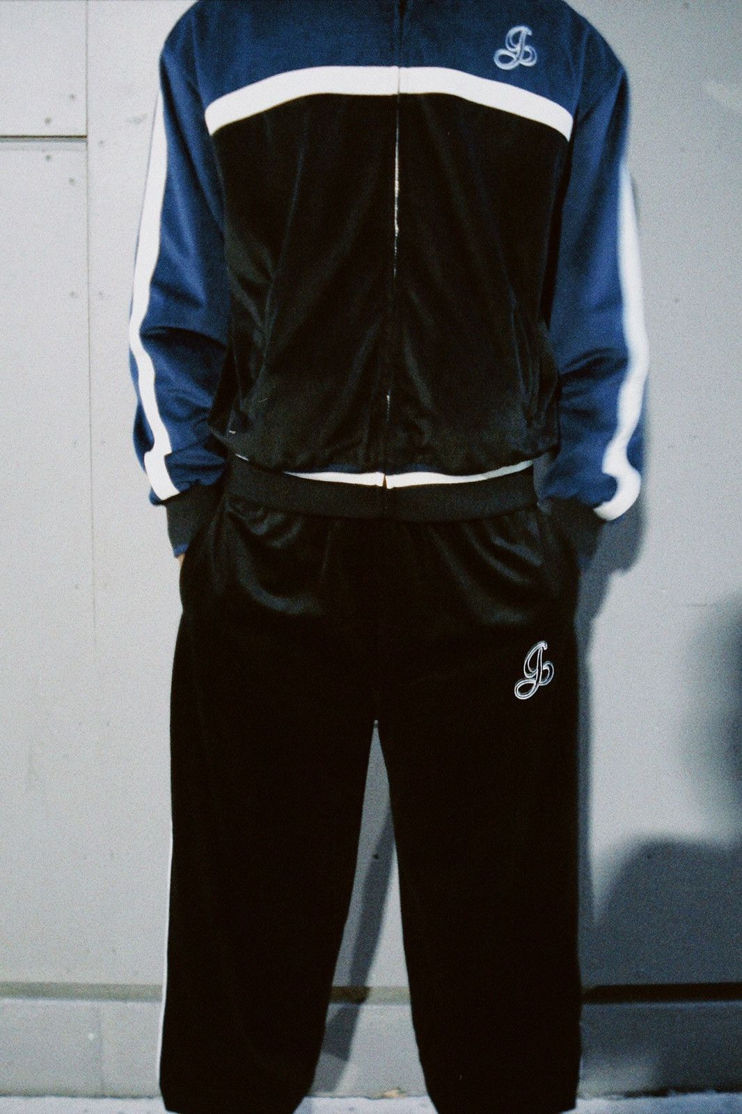 Rocawear CLB - Velour Tracksuit Size US L / EU 52-54 / 3 - 1 Thumbnail