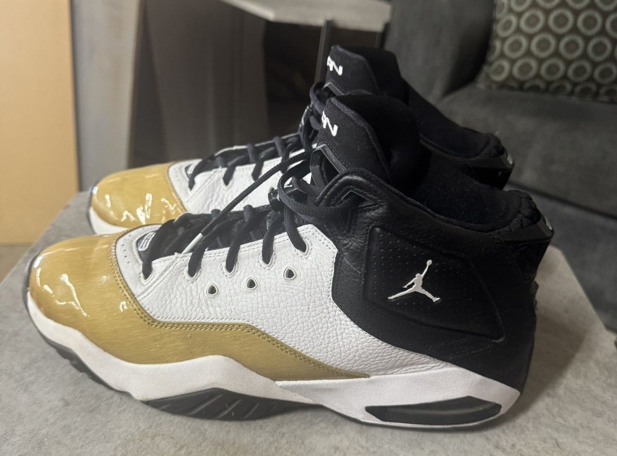 Jordan Brand Air Jordan B'Loyal 'White Black Gold' CT1603-100 Size US 13 / EU 46 - 7 Thumbnail