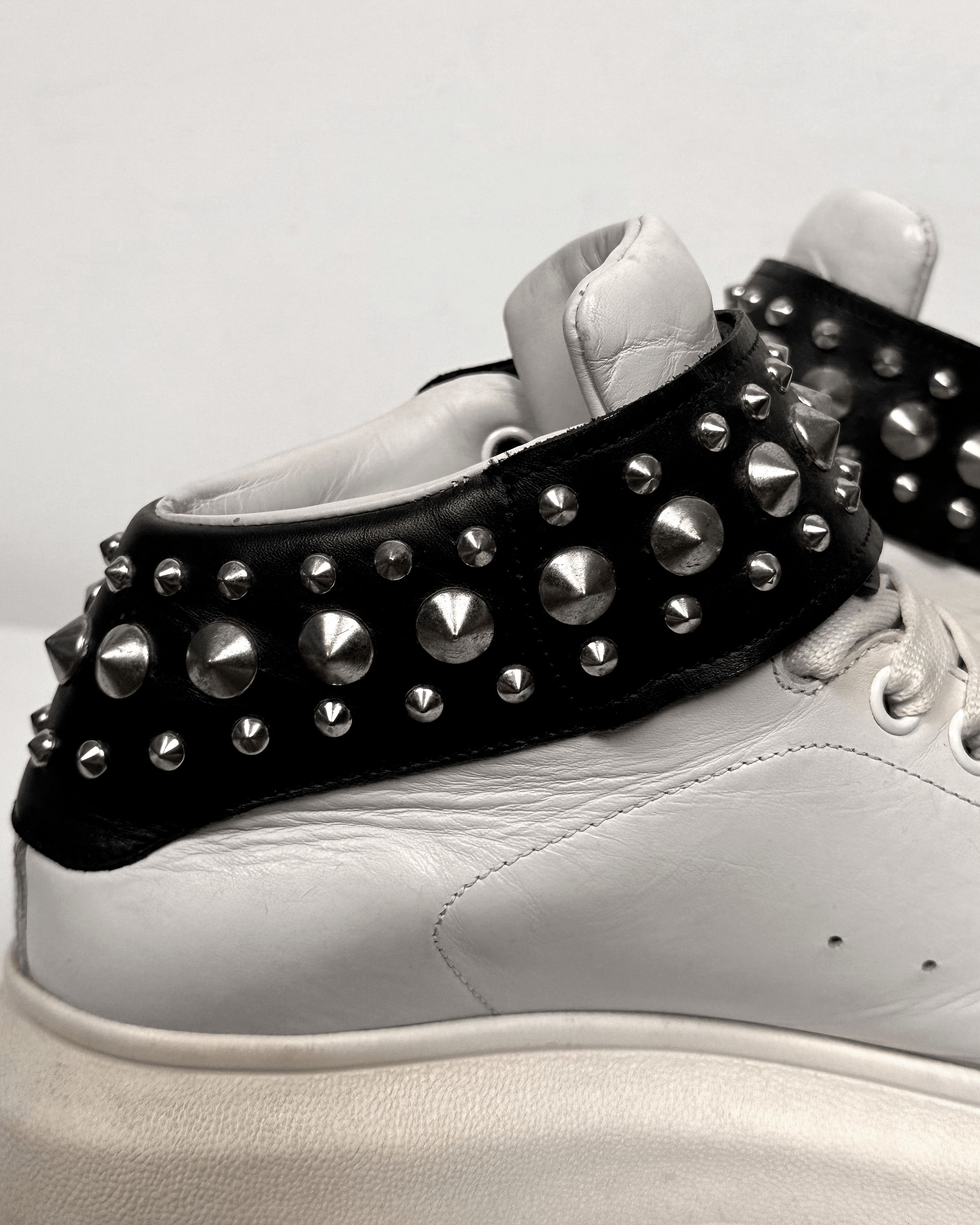Alexander McQueen Alexander McQueen Studded Leather Hi Top Oversized Sneakers Size US 8.5 / EU 41-42 - 8 Thumbnail