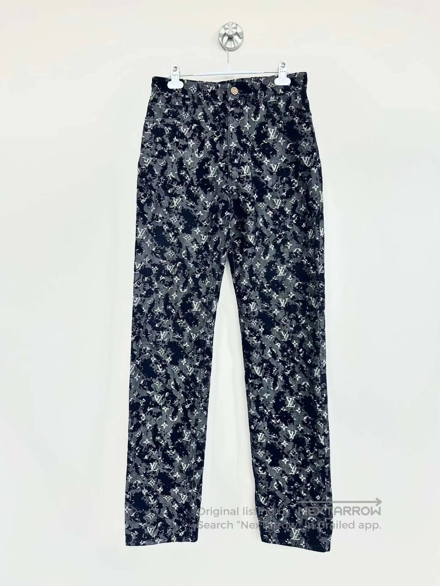 Louis Vuitton Louis Vuitton Black velvet all-over print old logo denim p Size US 29 - 1 Thumbnail