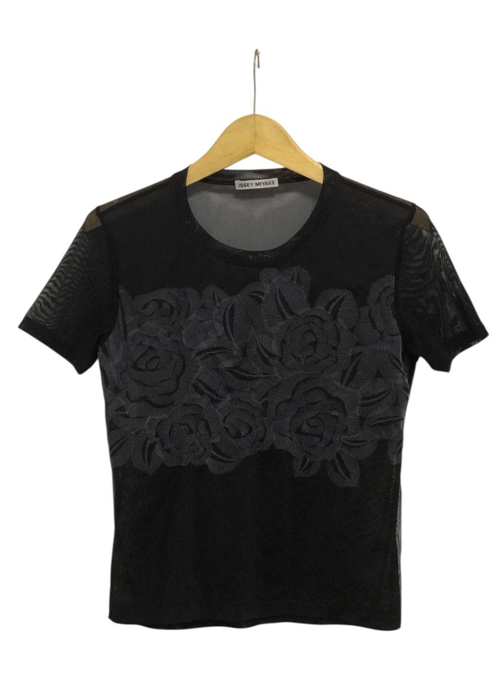 Issey Miyake Issey Miyake Floral Pattern Mesh Double Layer Tshirt Size XS / US 0-2 / IT 36-38 - 1 Thumbnail