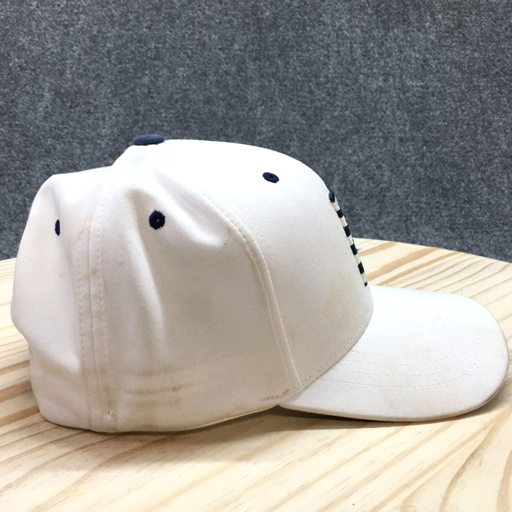 Vintage Puma Yupoong Baseball Cap Mens White OS Adjustable Curved Brim Embroidered Logo Size ONE SIZE - 7 Thumbnail