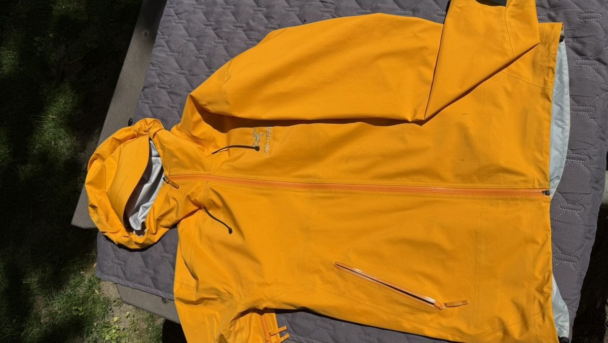 Arc'teryx Beta LT Size US L / EU 52-54 / 3 - 1 Thumbnail